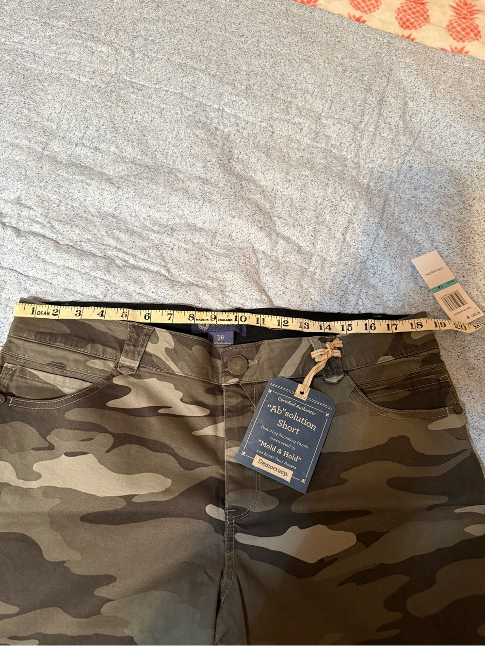 Democracy Camo an-solution Roll-Cuff Shorts in Olive and Khaki - Picture 5 of 7